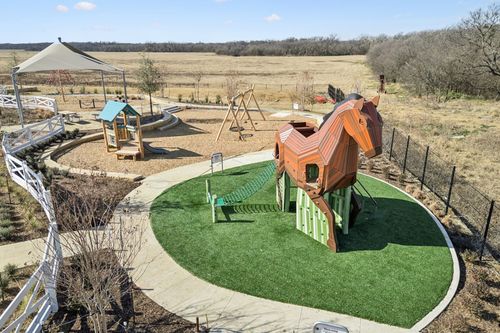 1816 Trotter Trl, Aubrey, TX, 76227-4380 | Card Image