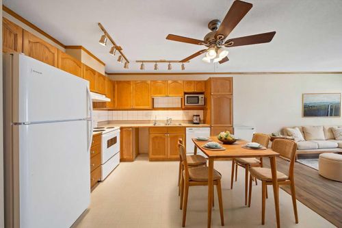 310-11 Somervale View Sw, Calgary, AB, T2Y4A9 | Card Image