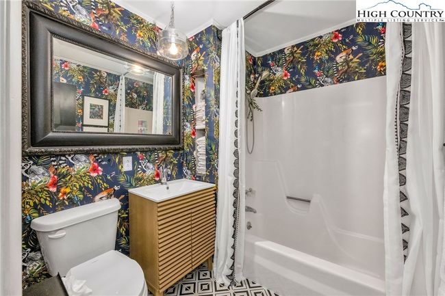 C - 3369 Cox Rd, House other with 2 bedrooms, 3 bathrooms and null parking in West Jefferson NC | Image 33