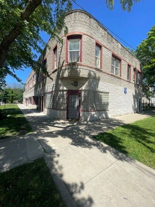 4200 Hirsch St, Chicago, IL, 60651-1808 | Card Image