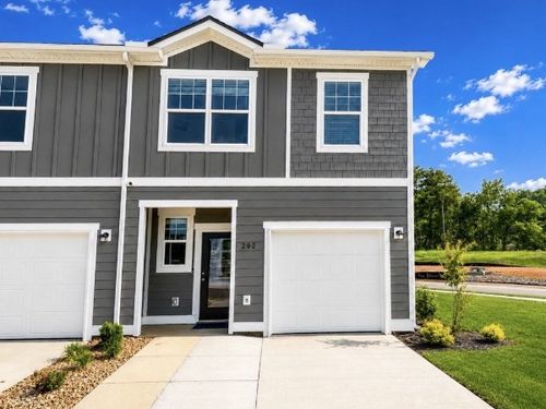 232 Darlington Dr, Dickson, TN, 37055-2570 | Card Image