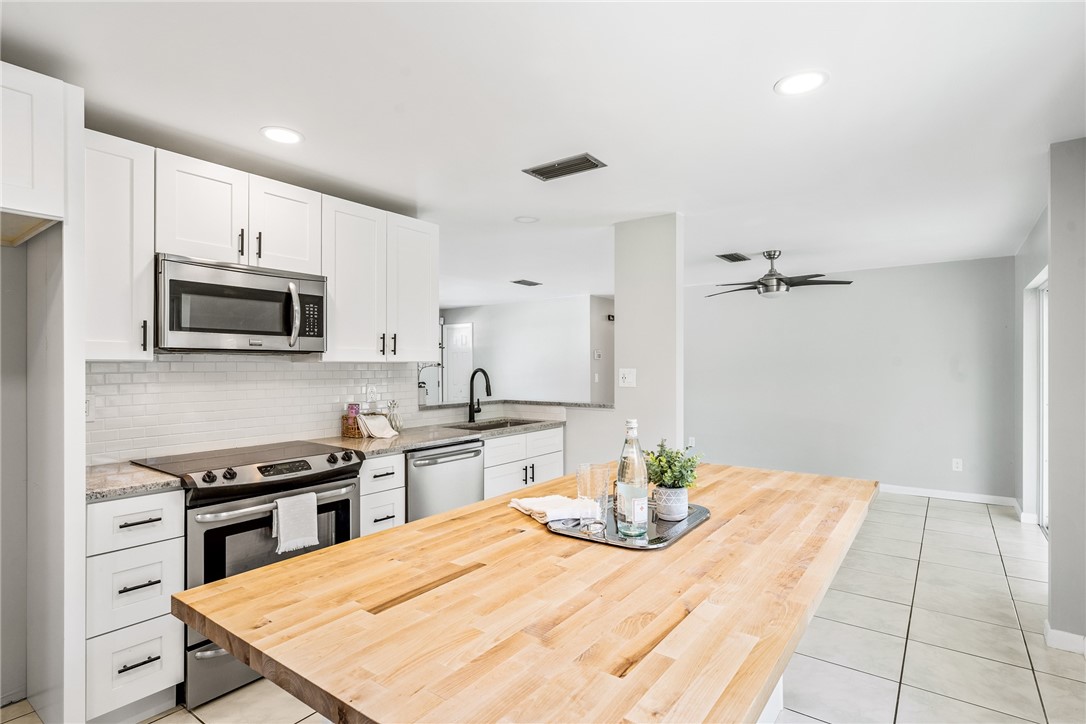 Ellington Ave, Palm Bay, FL 32909