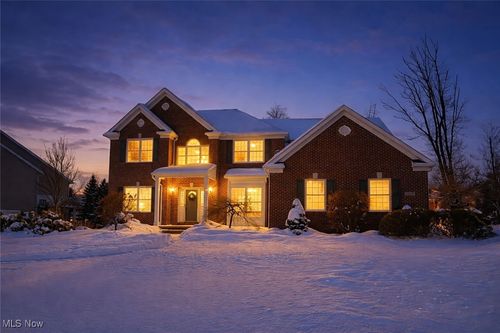 7583 Estate Ave, Hudson, OH, 44236-5370 | Card Image