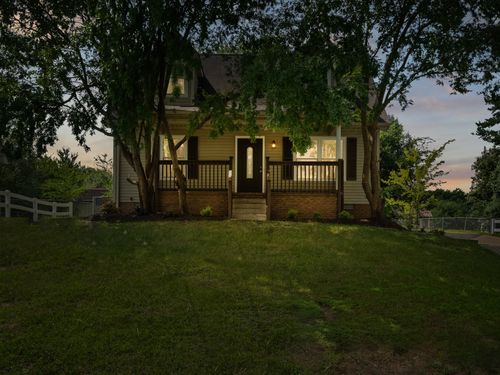 210 Mark Spitz Dr, Clarksville, TN, 37042-5538 | Card Image