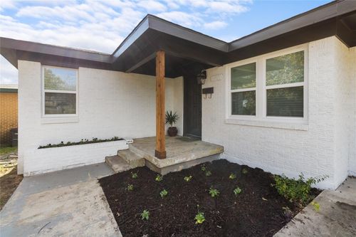 2907 Clinton Ave, Fort Worth, TX, 76106-5836 | Card Image