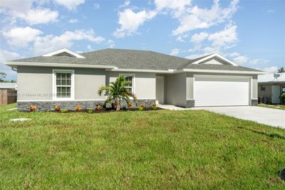 511 Nw 6th St, House other with 4 bedrooms, 2 bathrooms and null parking in Cape Coral FL | Image 3