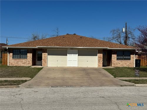 3103 Honeysuckle Cir, Killeen, TX, 76542-8343 | Card Image