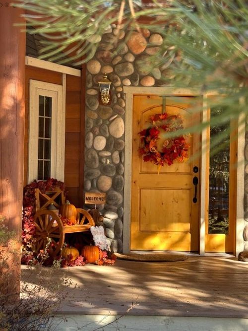 505 Gallatin Ave, West Yellowstone, MT, 59758-9056 | Card Image