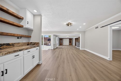 2425 Heather Ave, Long Beach, CA, 90815-1921 | Card Image