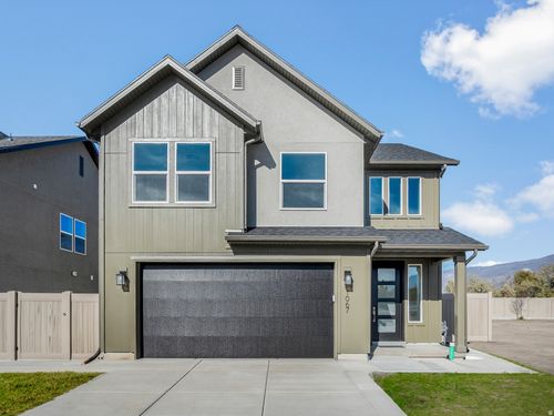 8-1067 W Audrey Ln, Woods Cross, UT, 84087-2594 | Card Image