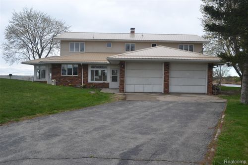 2216 E Bay Ridge Dr, Au Gres, MI, 48703-9532 | Card Image