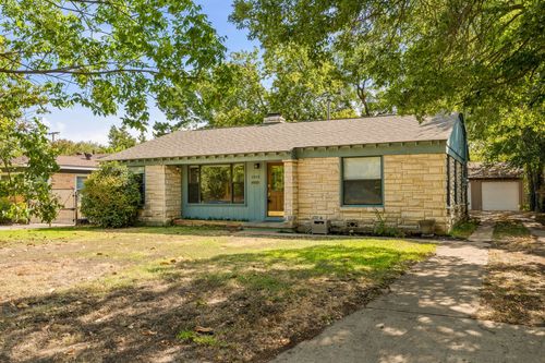 2909 Ryan Place Dr, Fort Worth, TX, 76110-3424 | Card Image