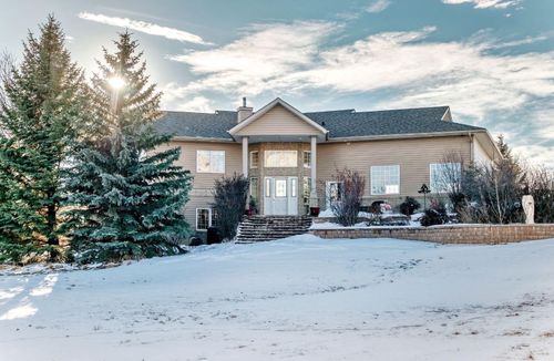 39 Stage Coach Trail, Rocky View County, AB, T4A0P4 | Card Image