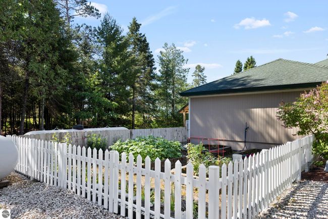 5343 Michibay Dr, House other with 5 bedrooms, 4 bathrooms and null parking in Manistique MI | Image 80