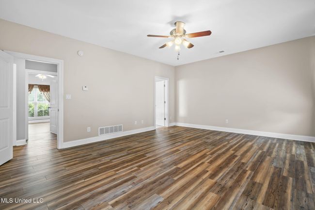 23-web-or-mls-10080 Green Forest Dr-23 | Image 26