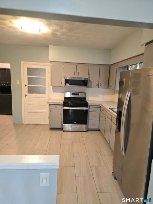 1-25 Curtin Ave, New Britain, CT, 06053-2934 | Card Image