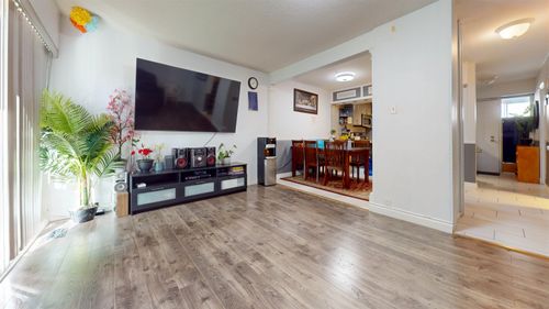 28-13785 102 Ave, Surrey, BC, V3T1N9 | Card Image