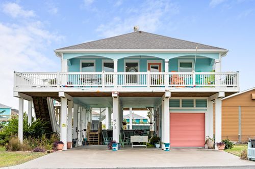 943 Palm Ridge Rd, Crystal Beach, TX, 77650-3432 | Card Image