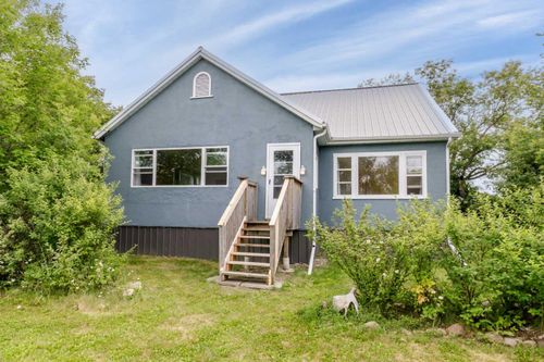 9 Main St, Ardley, AB, T0M0V0 | Card Image