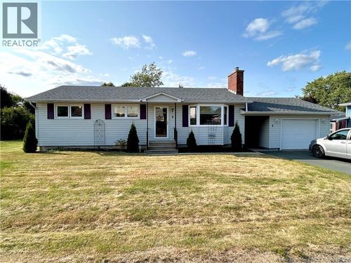 1 Vanstone Ave, Miramichi, NB, E1N1Y2 | Card Image