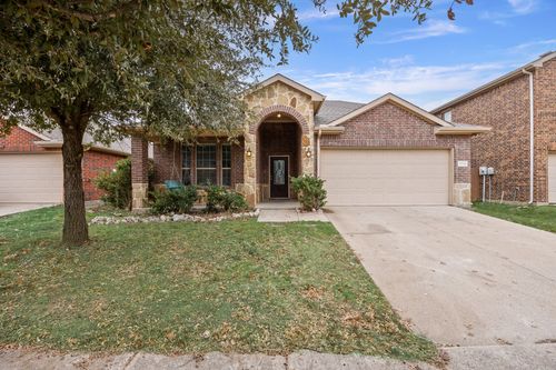 2028 Carriage Rd, Heartland, TX, 75126-3409 | Card Image
