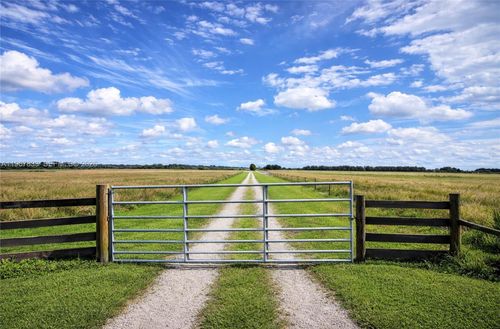 0-595 N Header Canal Rd, Fort Pierce, FL, 34945-4204 | Card Image