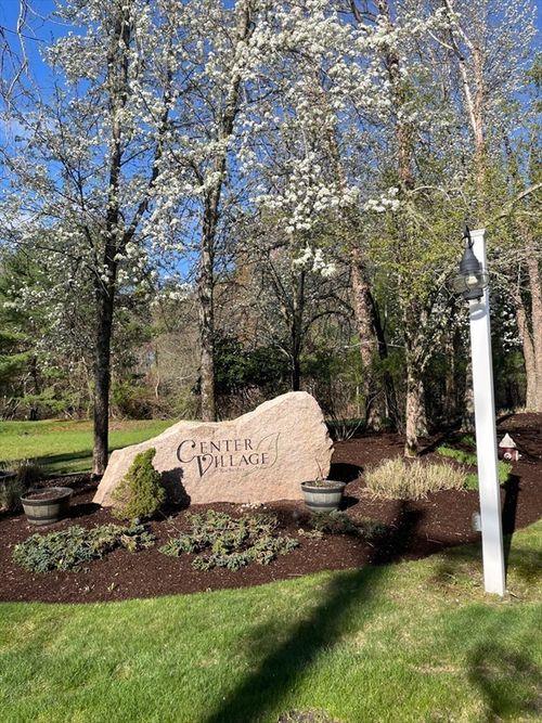 13-13 Bisbee Dr, Rochester, MA, 02770-4130 | Card Image