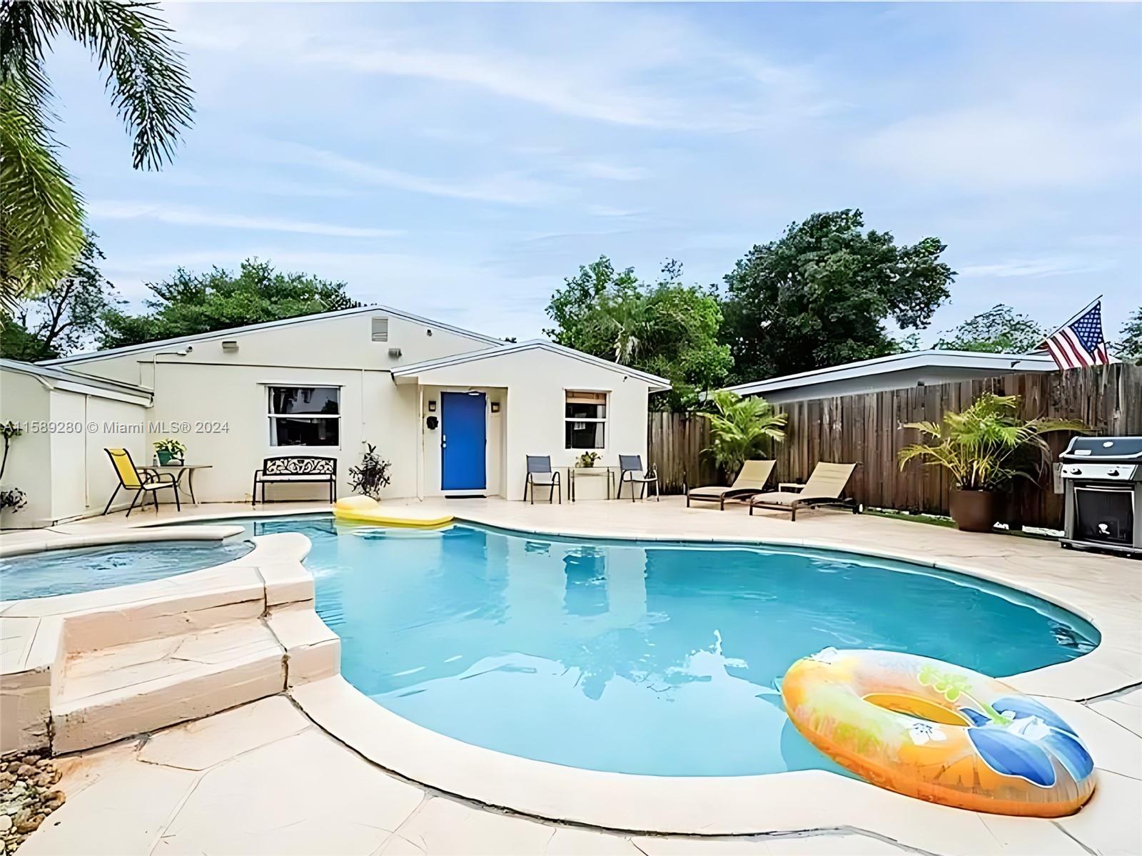 14th Ct, Fort Lauderdale, FL 33315