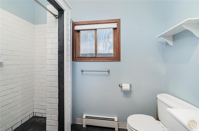 Master attached bathroom | Image 12
