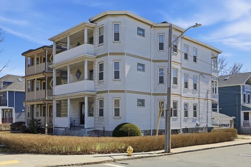 320-322 Fellsway West, Medford, MA, 02155 | Card Image