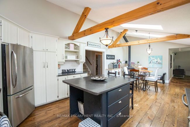 154 Dundas St E, House other with 3 bedrooms, 2 bathrooms and 6 parking in Dundas ON | Image 11