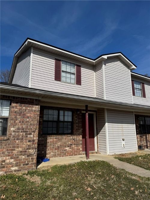 1407 E O St, Russellville, AR, 72801-3235 | Card Image