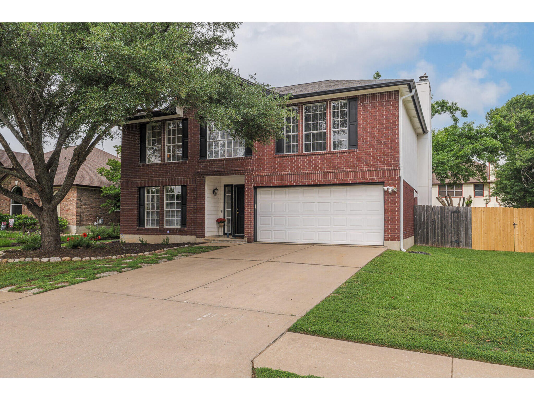 Glen Canyon Dr, Round Rock, TX 78681