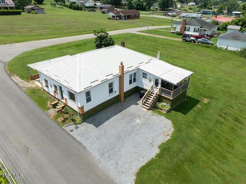 136 Highlands Ave, Glade Spring, VA, 24340-2907 | Card Image