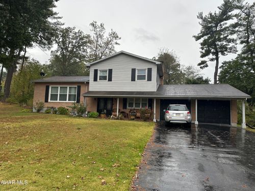 1709 Bellmeade Dr, Altoona, PA, 16602-7404 | Card Image