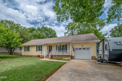114 N Overland Dr, Mebane, NC, 27302-3304 | Card Image