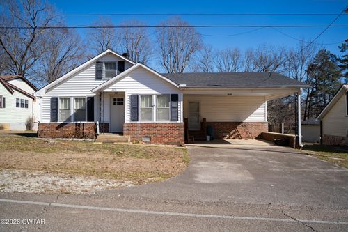 220 Jennings Ave, Parsons, TN, 38363-2265 | Card Image
