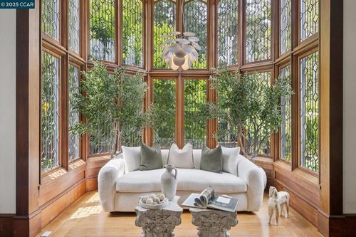 91 Tunnel Rd, Berkeley, CA, 94705-2429 | Card Image