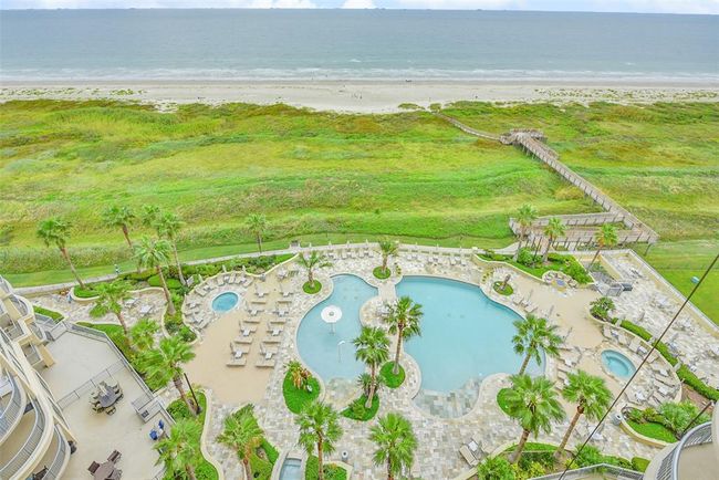 Palisade Palms offers exclusive access to dual heated pools, hot tubs, and a cozy firepit, perfect for memorable family moments. Ready for your enjoyment in Summer 2025. | Image 18