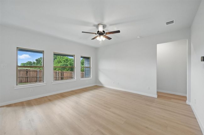 1401 Quail Creek Dr, House other with 3 bedrooms, 2 bathrooms and null parking in Cleburne TX | Image 17