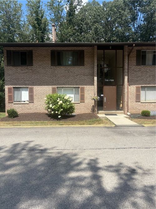 7116 Sanlin Dr, Coraopolis, PA, 15108-2880 | Card Image