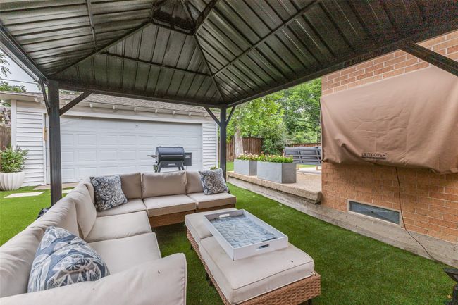 10535 Longmeadow Dr, House other with 3 bedrooms, 2 bathrooms and null parking in Dallas TX | Image 20