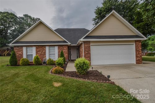 330 Kilmer Ln, Mooresville, NC, 28115-9081 | Card Image