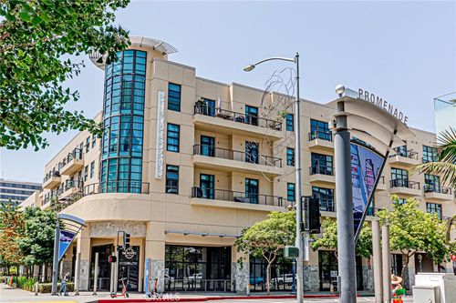 133 Promenade N, Long Beach, CA, 90802 | Card Image