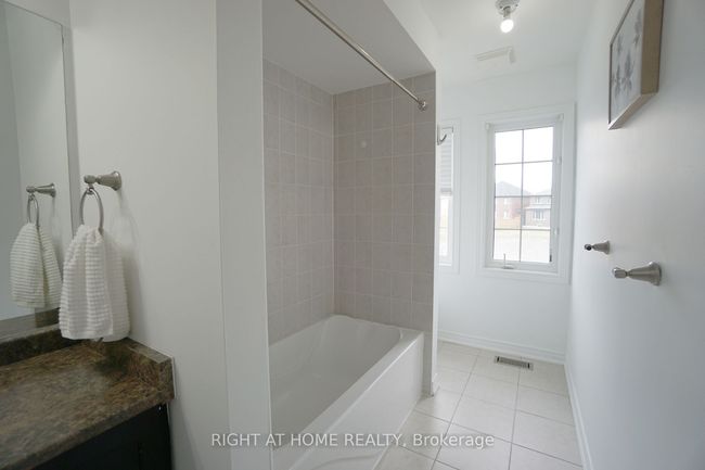 99 Grady Dr, House other with 3 bedrooms, 3 bathrooms and 3 parking in Newcastle ON | Image 39