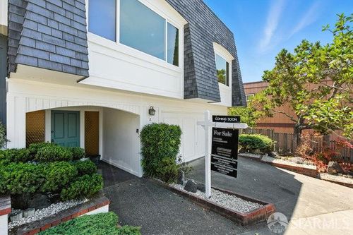 2 Ora Way, San Francisco, CA, 94131-2532 | Card Image