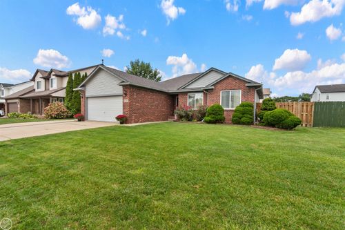 24445 Kolleen Ln, Clinton Township, MI, 48035-5438 | Card Image