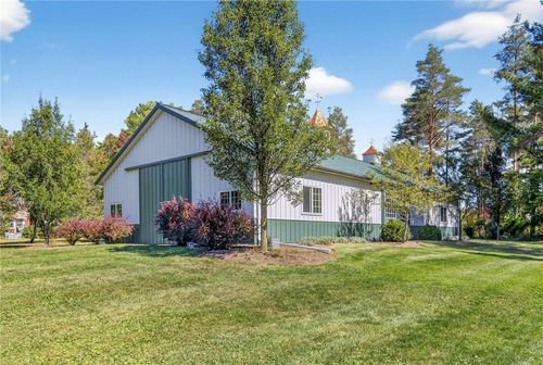 75 Bush Ln, Ithaca, NY, 14850-1052 | Card Image