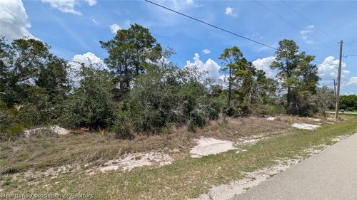 435 W Waterway Ave Nw, Lake Placid, FL, 33852-9800 | Card Image