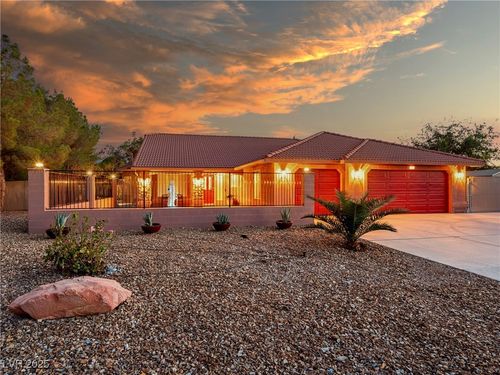 1611 Blackhorn St, Pahrump, NV, 89048-8119 | Card Image